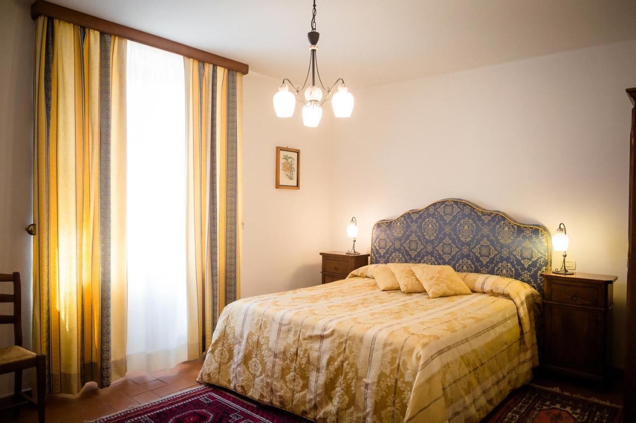 Palazzo La Fenice Massa Marittima Bagian luar foto