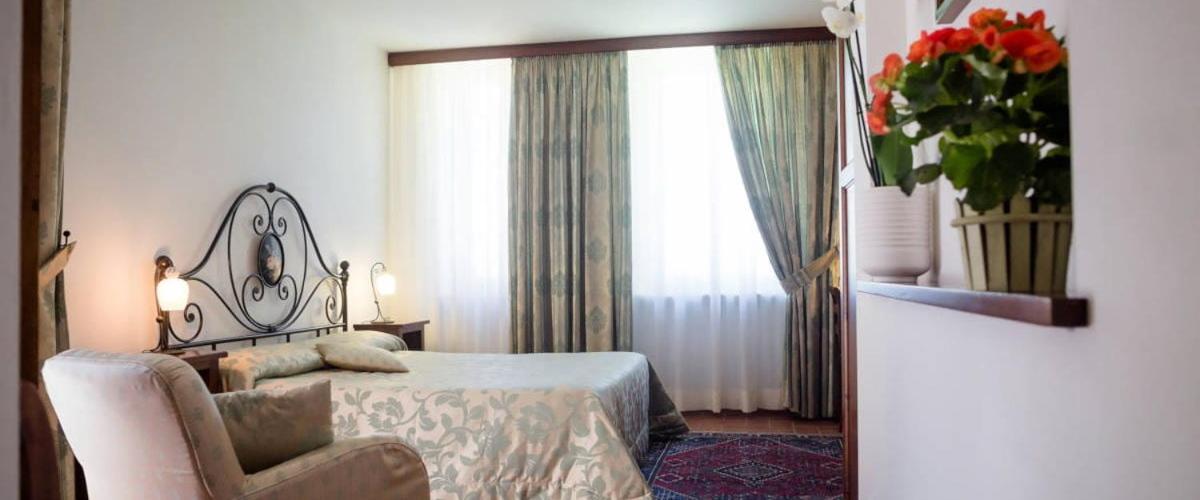 Palazzo La Fenice Massa Marittima Bagian luar foto