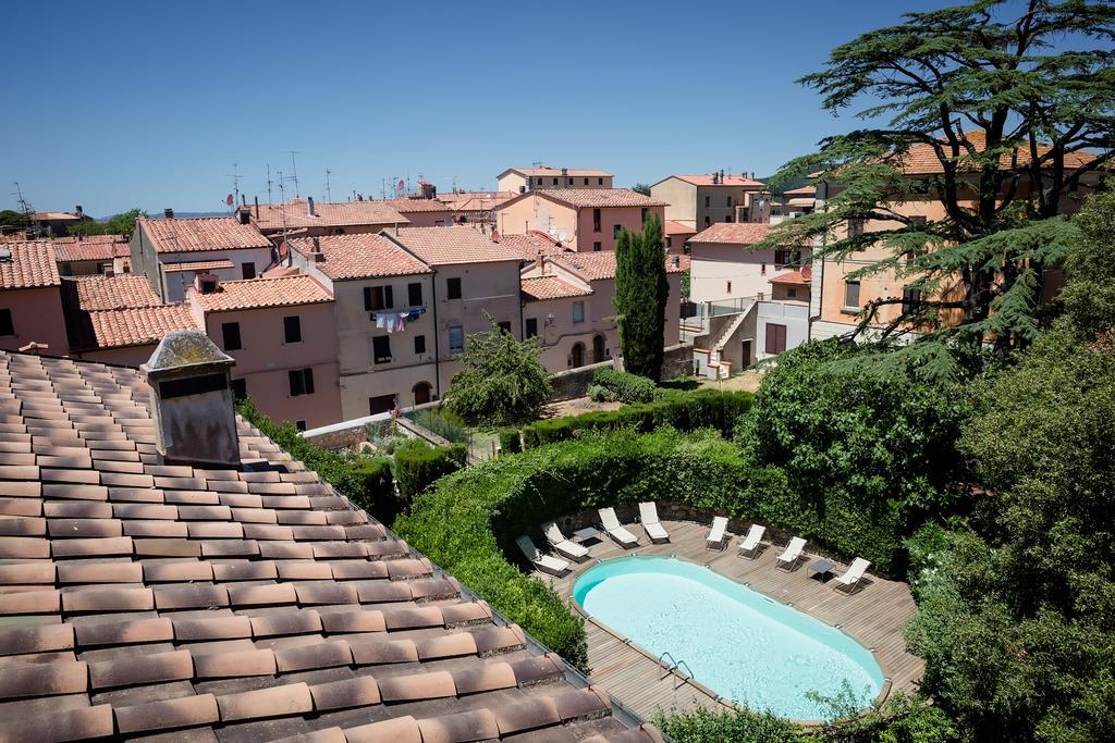 Palazzo La Fenice Massa Marittima Bagian luar foto