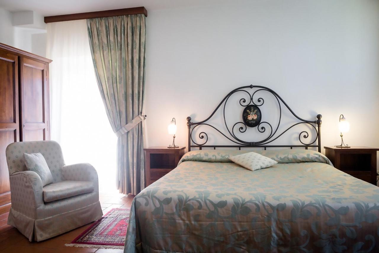 Palazzo La Fenice Massa Marittima Bagian luar foto